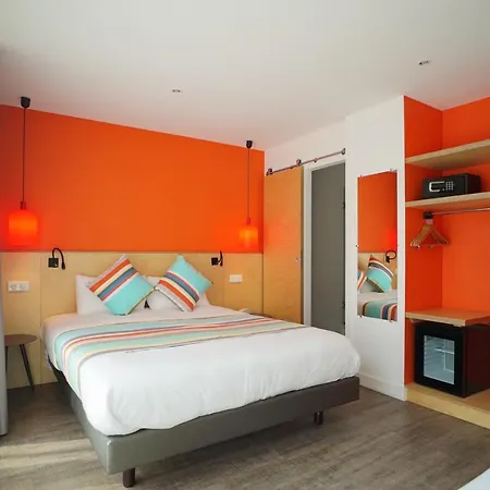 La Régence Hotel Courbevoie