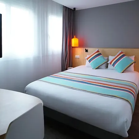Hotel La Régence Courbevoie