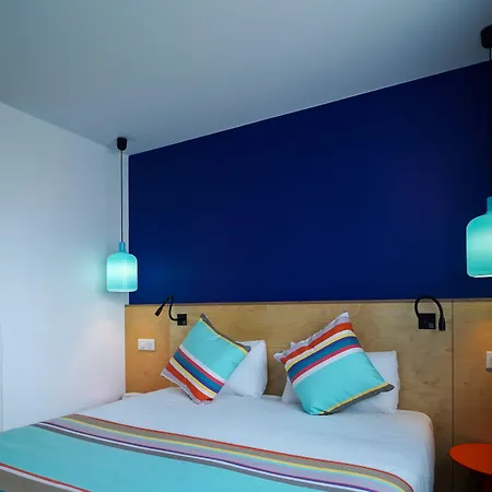 La Regence 3* Courbevoie