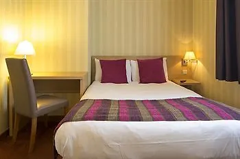 Hotel La Regence Courbevoie