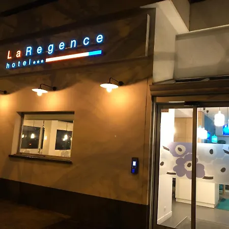 La Regence Hotel Courbevoie