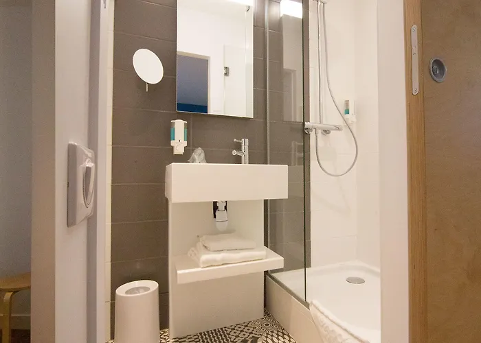 La Regence 3* Courbevoie